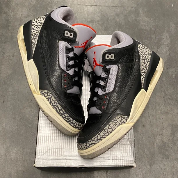 Ni - ke Size 10 - VINTAGE Ni - ke Air Jordan 3 Retro OG Black Cement Sneaker 136064-001