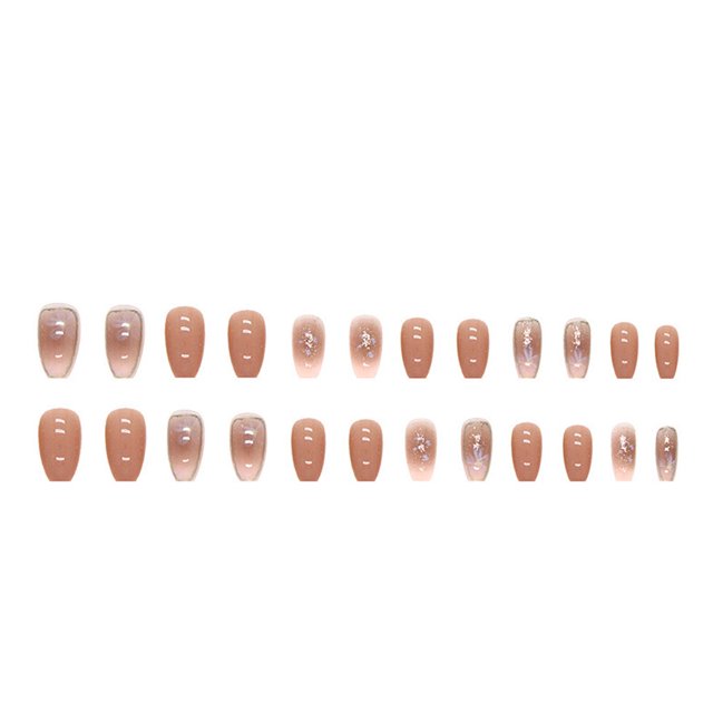 Uñas postizas, un nuevo producto de otoño: camelia suave con dedo postizo blanco