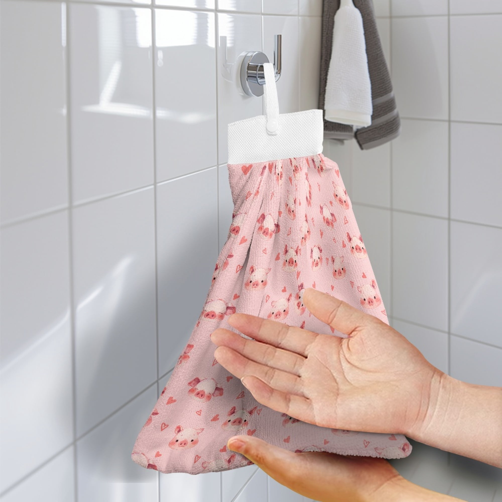 ZIATUBLE Cute Pigs Hanging Hand Dry Towels Soft Hanging Kitchen Towel Easy to Install Bathroom Hand Bath Towel with Hanging Loop Kitchen Hand Towels and Washcloths Living Room