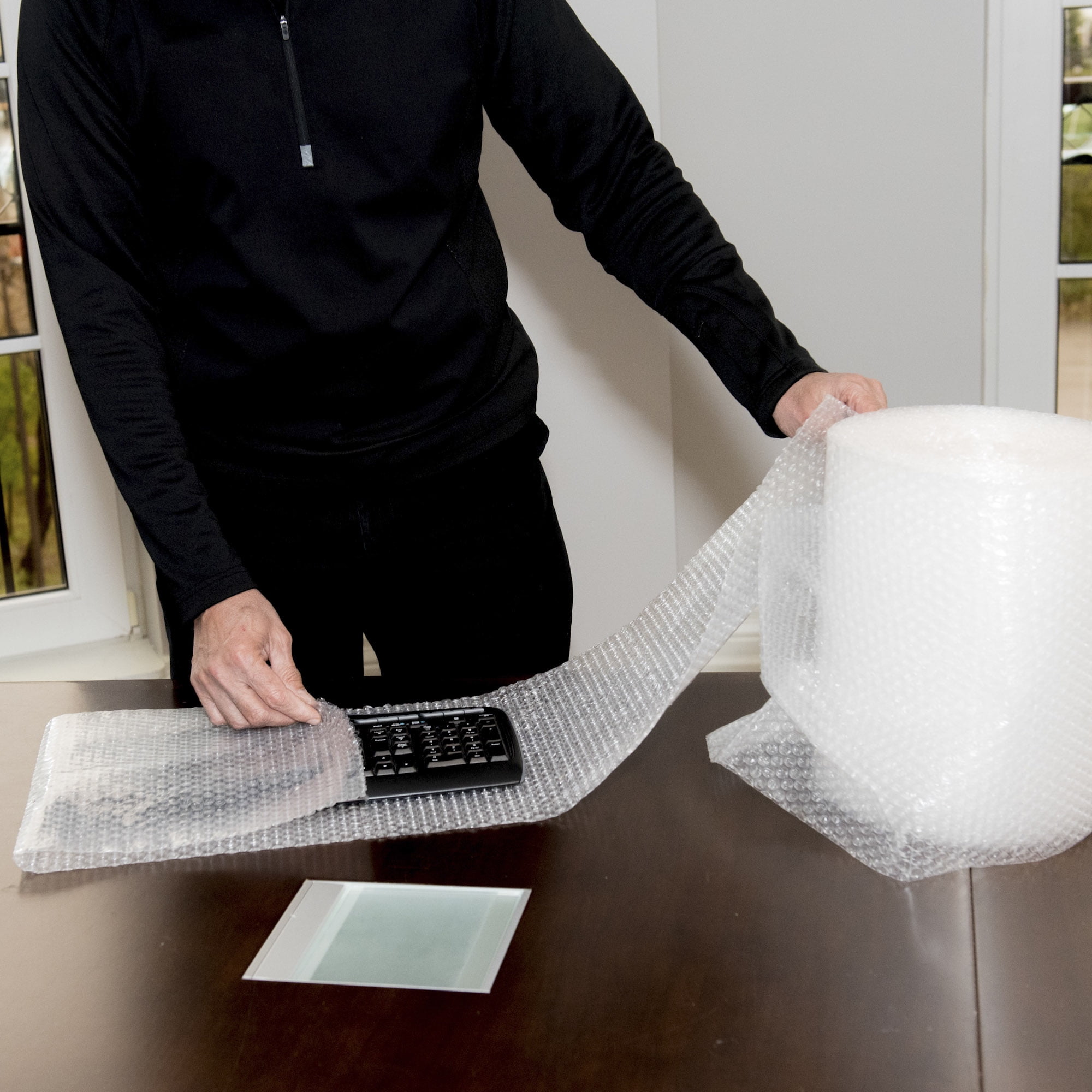 Project Source 12-in x 125-ft Bubble Cushion in the Packing Supplies  department at