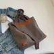 thumbnail image 3 of Bolsos de hombro tipo bandolera de diseñador 2024 para mujer, de gran capacidad, de cuero, informales, de lona, con diseño de patchwork, 3 of 5