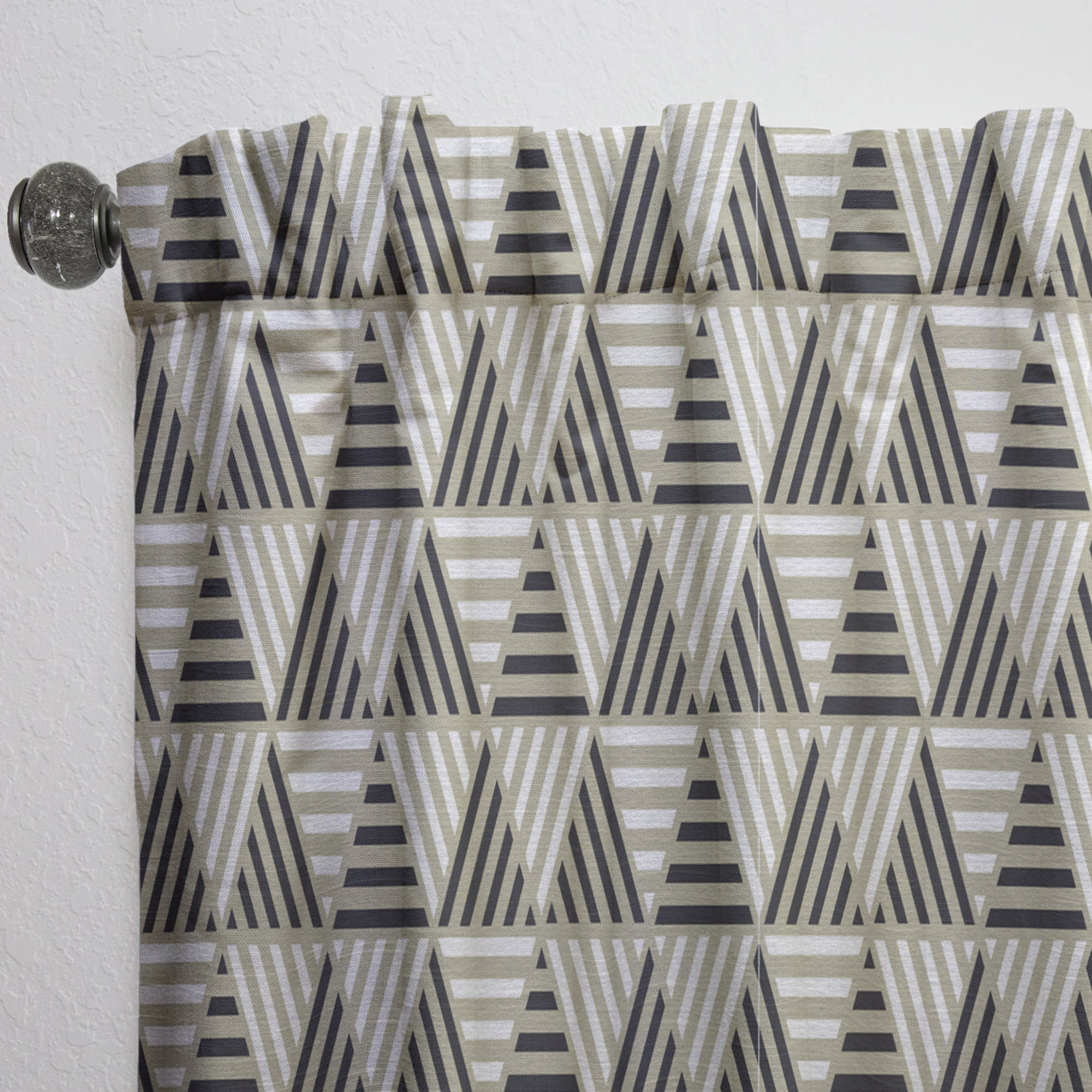 Designart 'Retro Triangular Design VIII' Mid-Century Modern Curtain Panel