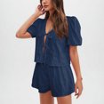 thumbnail image 2 of Camisas de Color Sólido para Mujeres Verano Manga Corta Cuello en V Cuello Delantero Corbata Camisa Pantalones Cortos Conjunto, 2 of 8