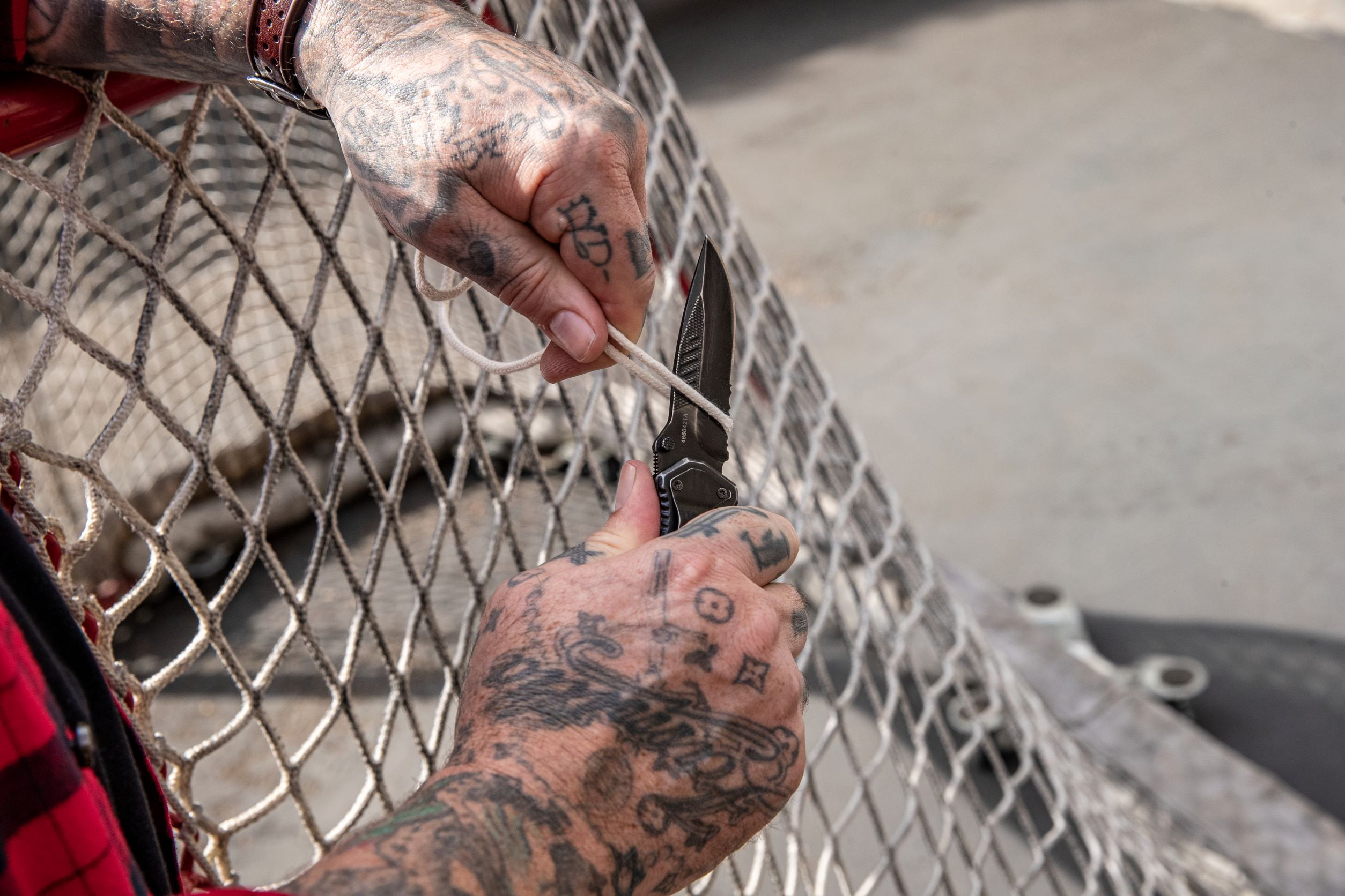 Gerber Gear - Brandclub - Gerber Swagger Knife, Black, Serrated Edge, Drop  Point, G-10 Handle