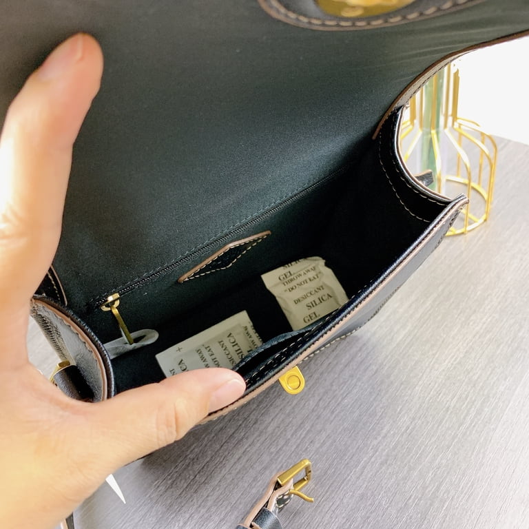 Fossil SHB3070001 Ainsley Small Flap Crossbody IN Black - Walmart.com