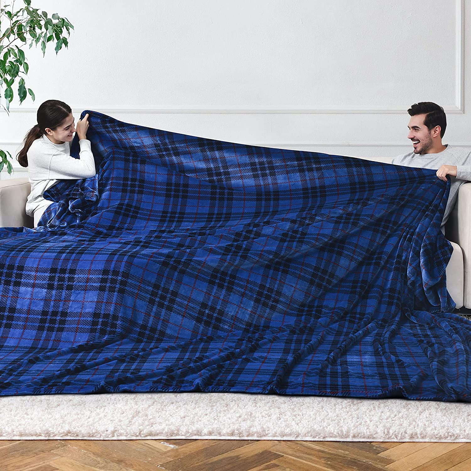 Ultracozy Big Huge Oversized Blanket, 120x120 Inches Oversized Blanket