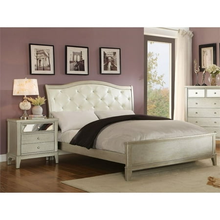 Furniture Of America Bessie 2 Piece Queen Panel Bedroom Set In Silver
