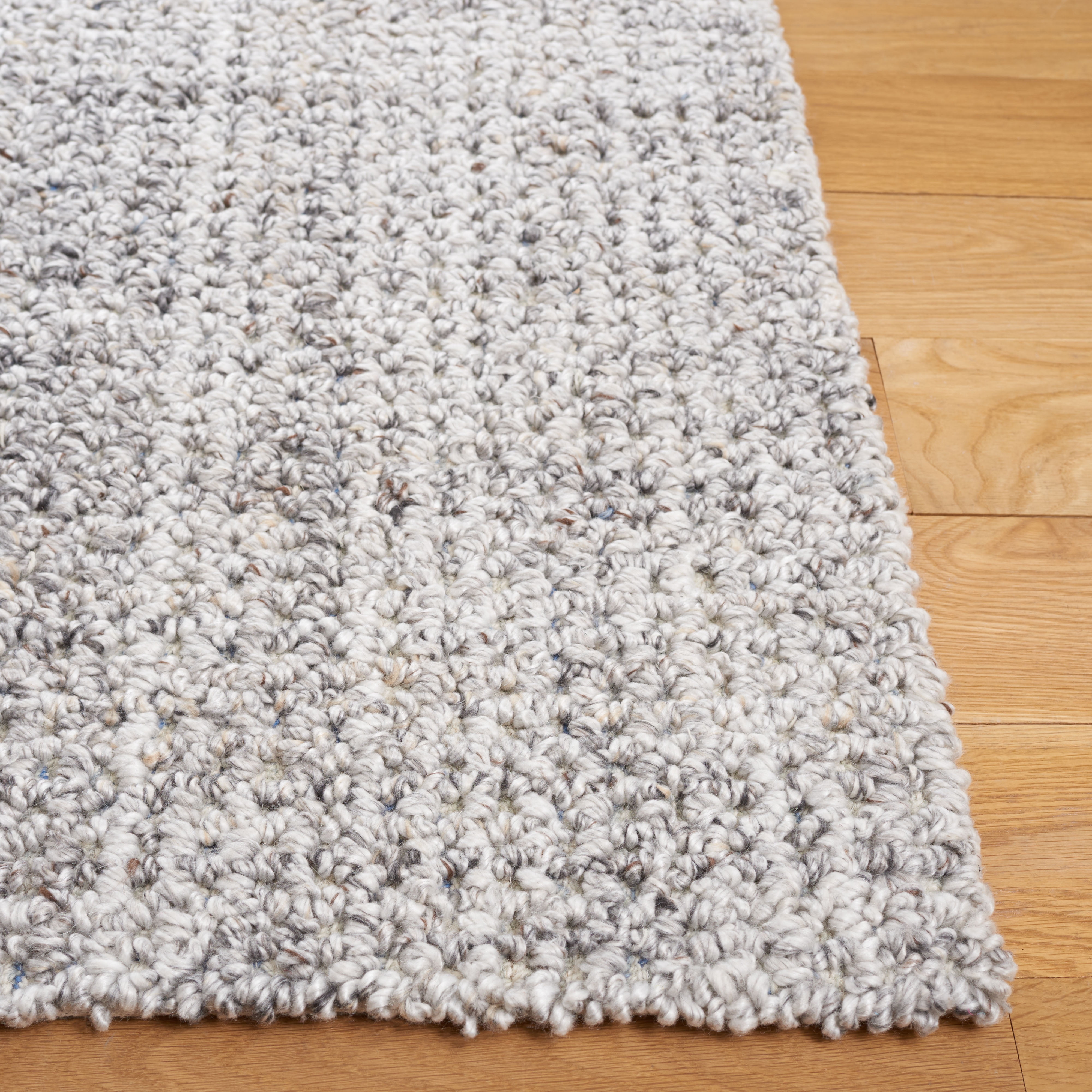 SAFAVIEH Abstract Deloris Trellis Area Rug, Light Gray, 4' x 6'