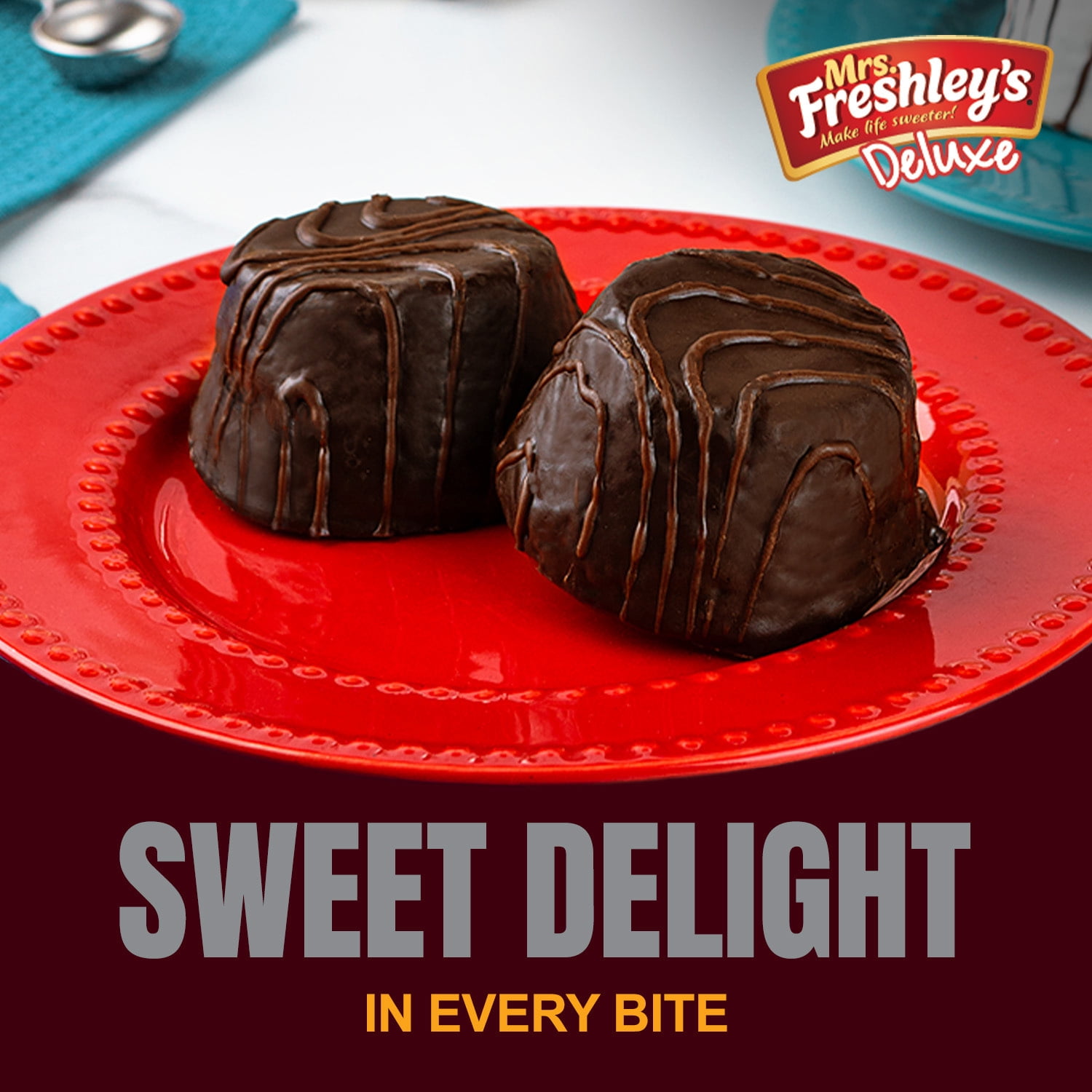 Mrs. Freshley's Deluxe Hershey's Triple Chocolate Cakes, 6 Count, 6 Individually Wrapped Snack Cakes, Shelf-Stable