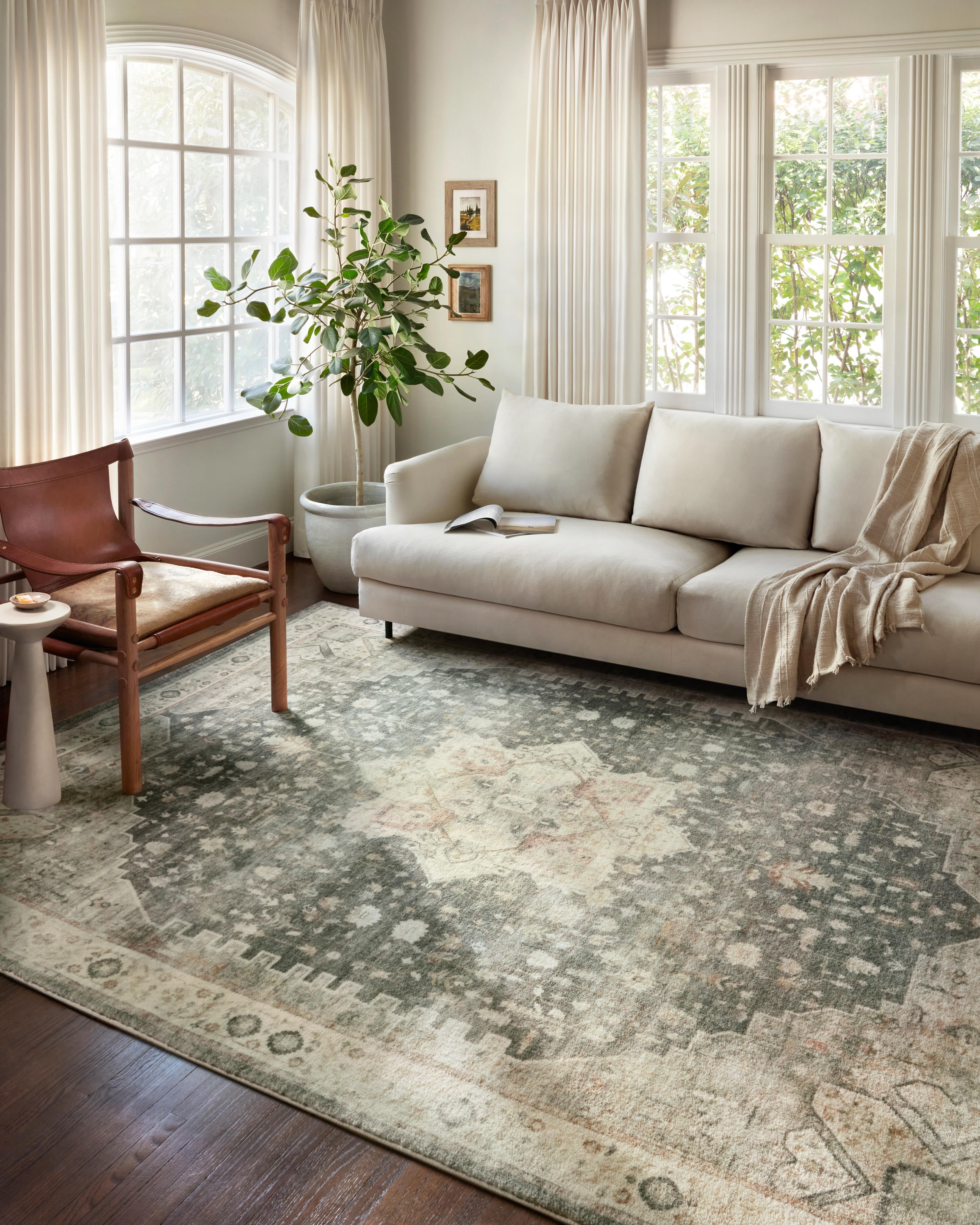 Loloi Rosette Slate / Ivory 5'-0" x 7'-6" Area Rug