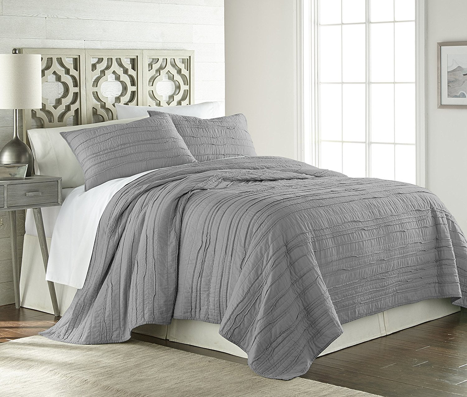 Chezmoi Collection 3-Piece Seafoam Green Floral Medallion Embossed Bedspread Set