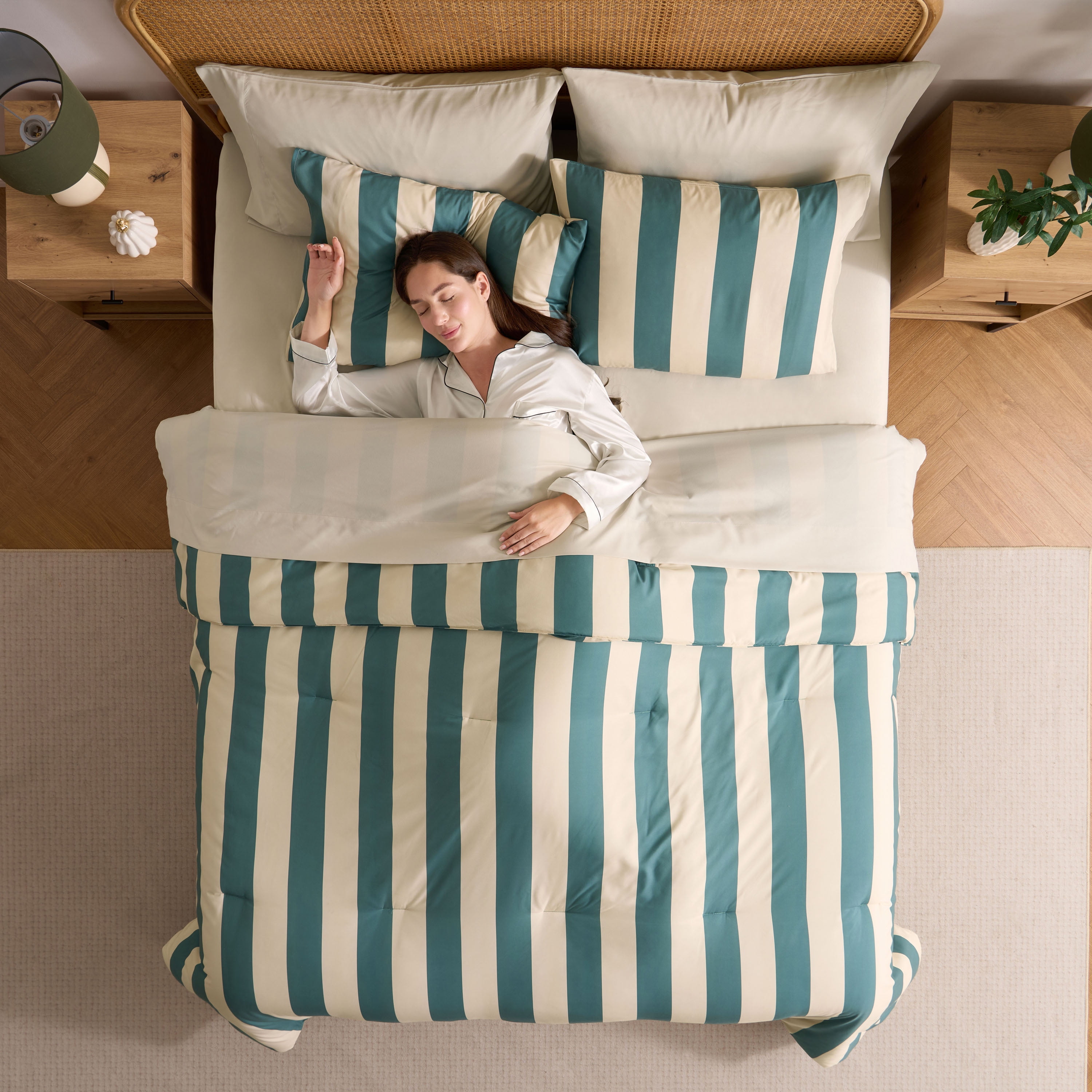 Virtu Full Comforter Set, Striped Full Size Comforter Set, 7-Pc All Season Bedding Comforter Set, Green