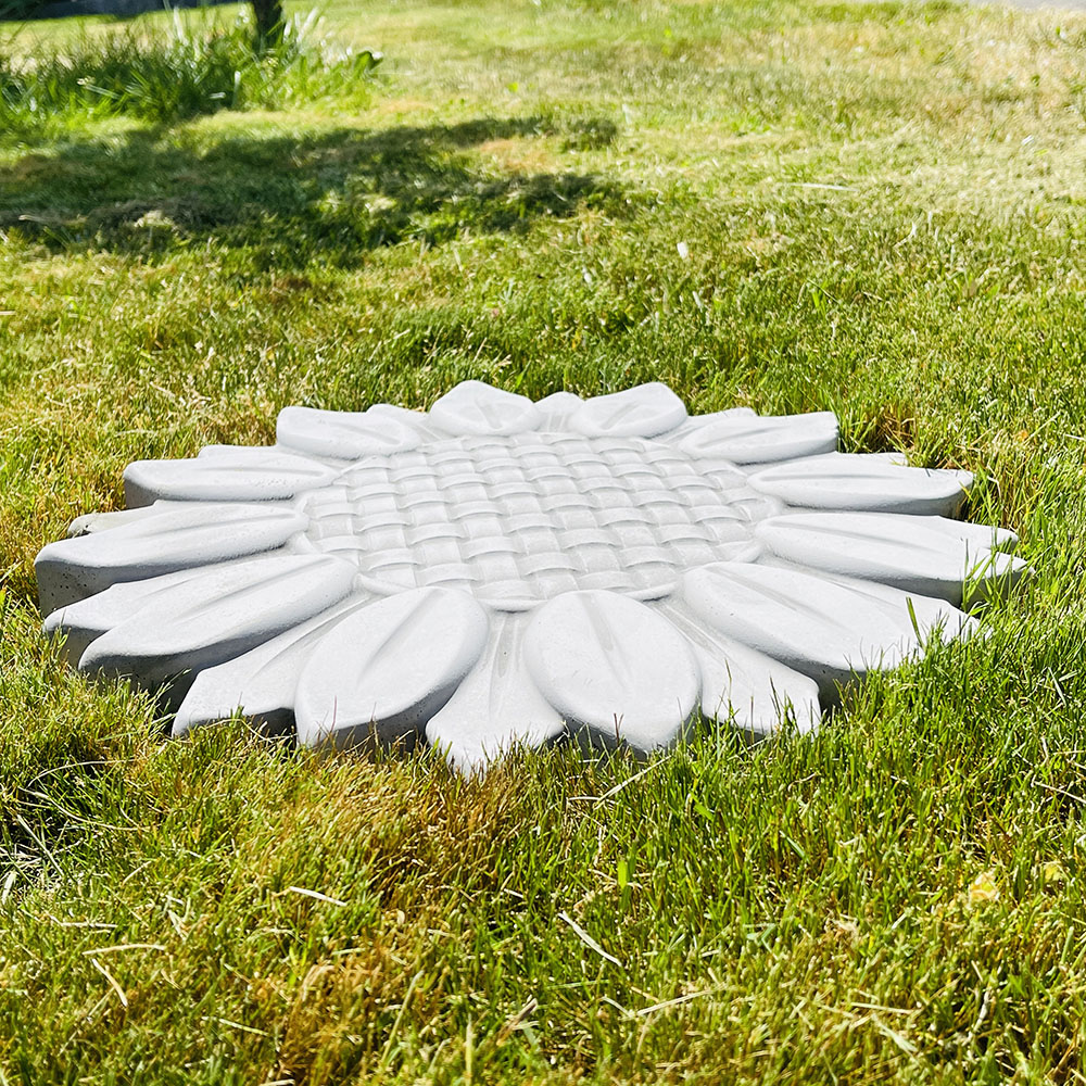 AUTUMN Reusable Sunflower Stepping Stone Paving Mold