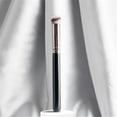 Concealer Under Eye Mini Angled Flat Top Nose Brush For Concealing