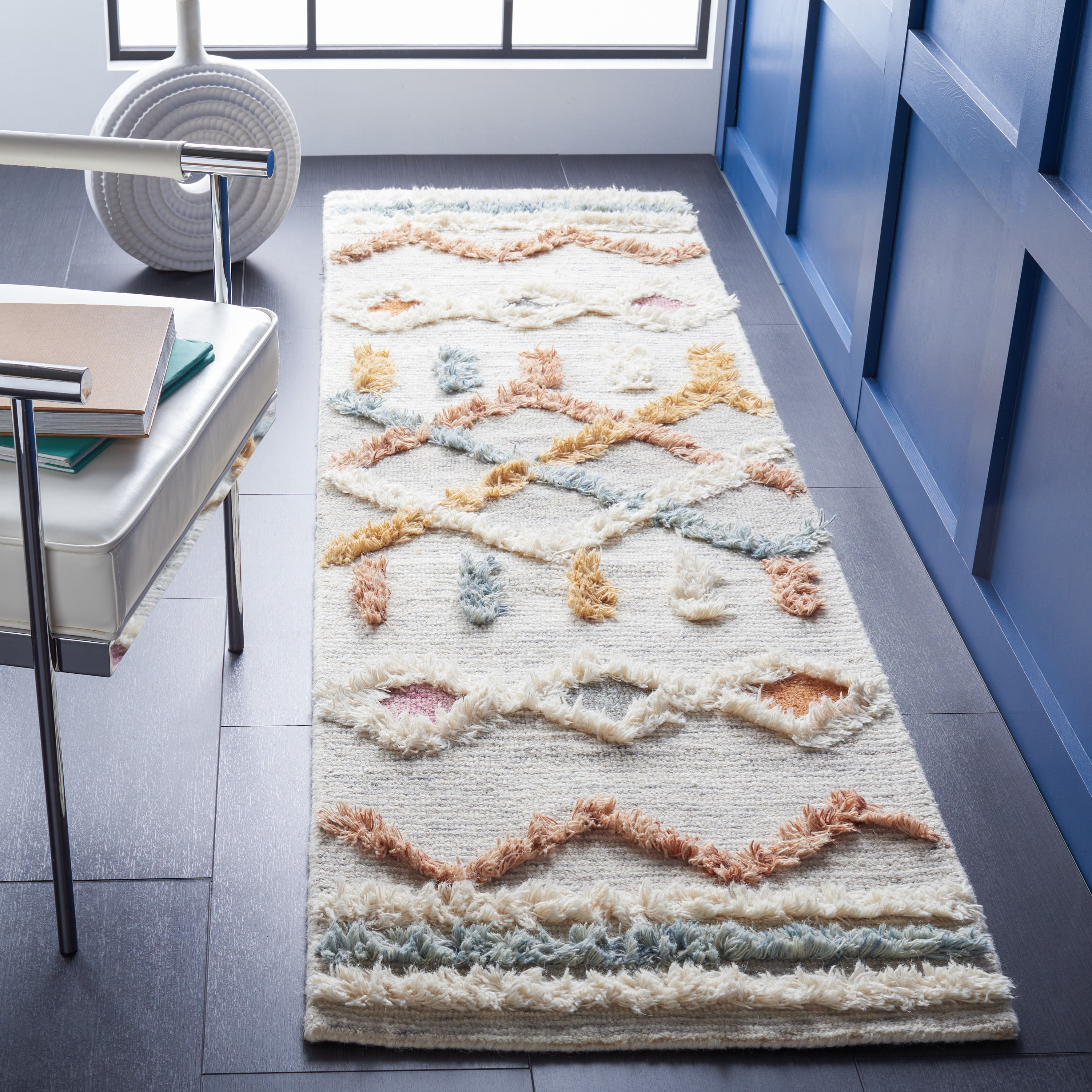 SAFAVIEH Kenya Arturas Southwestern Wool Runner Rug, Ivory/Blue, 2'3" x 10'