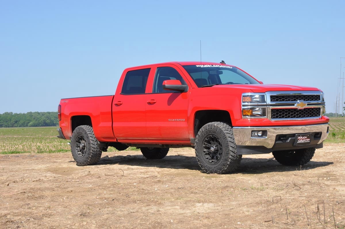 Rough Country 2.5" Leveling Lift Kit w/M1 Struts for 07-16 Chevy/GMC 1500 - 1340 Fits select: 2008-2009,2014-2016 CHEVROLET SILVERADO