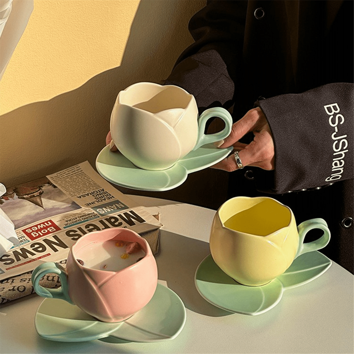 300ml Flower Shaped Ceramic Coffee Tulip Cup Teacup Saucer Ceramic Drinking  Cup Tulip Mug,C
