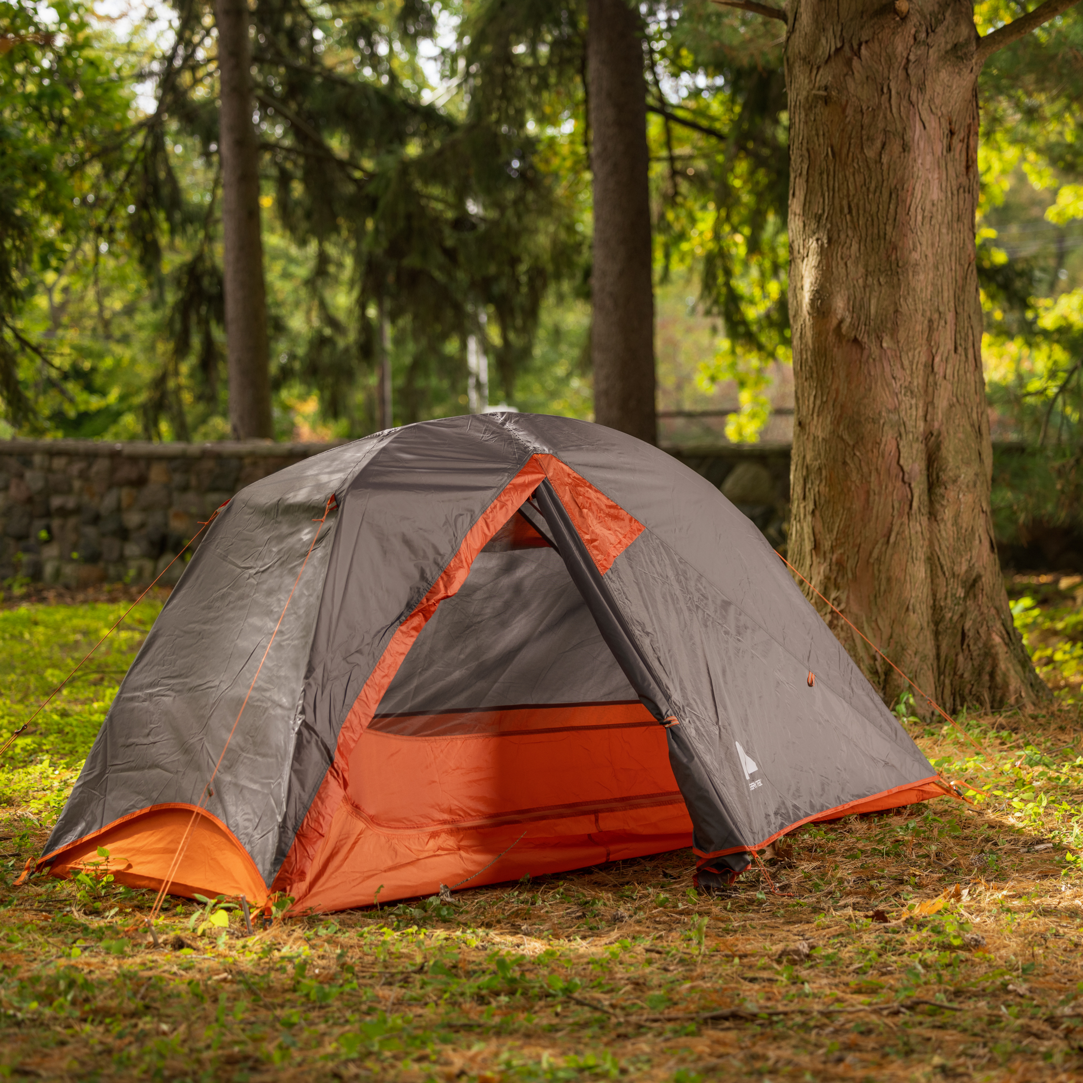 Carpa Ligera para Mochilero de 1 Persona Ozark Trail, 83 x 51 x 39 pulgadas, Peso de Carga 3.65 lb, Gris y Naranja 6