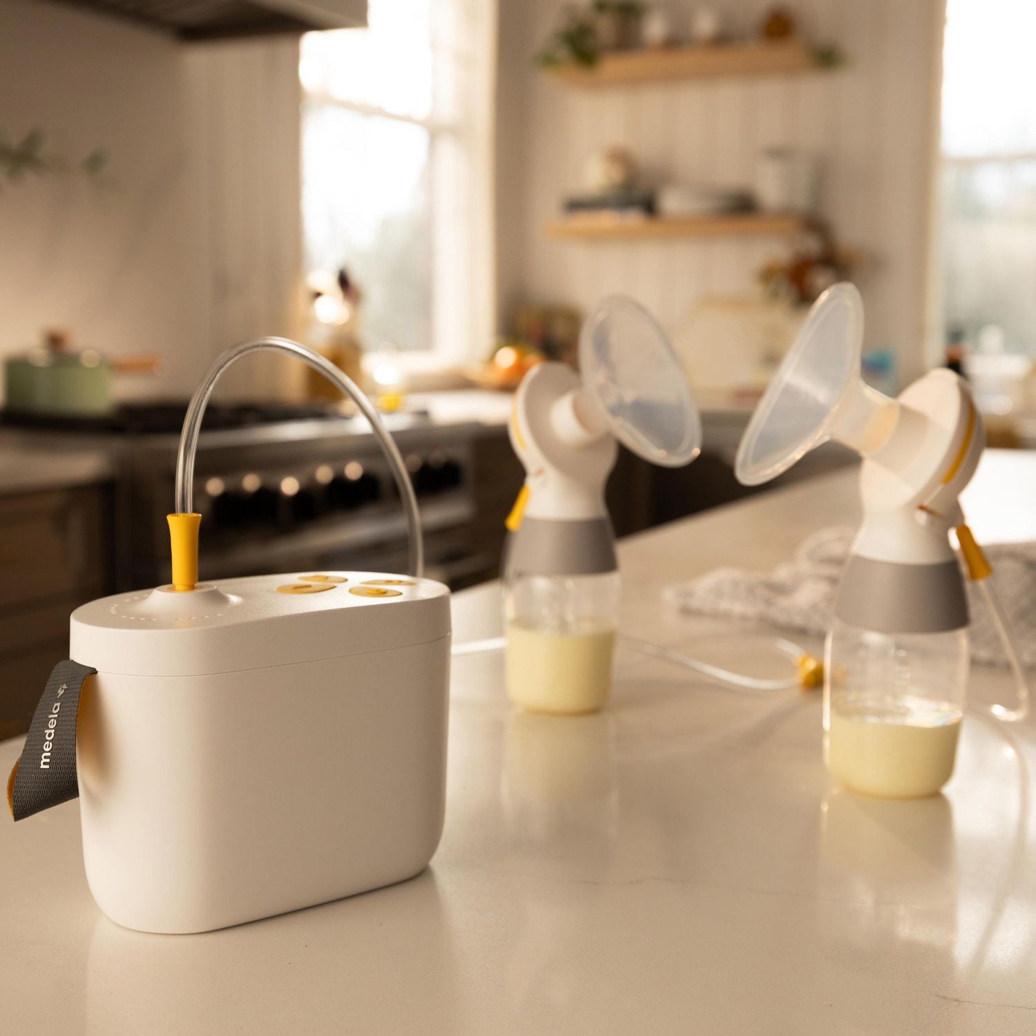 Pump In Style® Pro Pump Your Way Bundle, Hands-free and Traditional Pumping