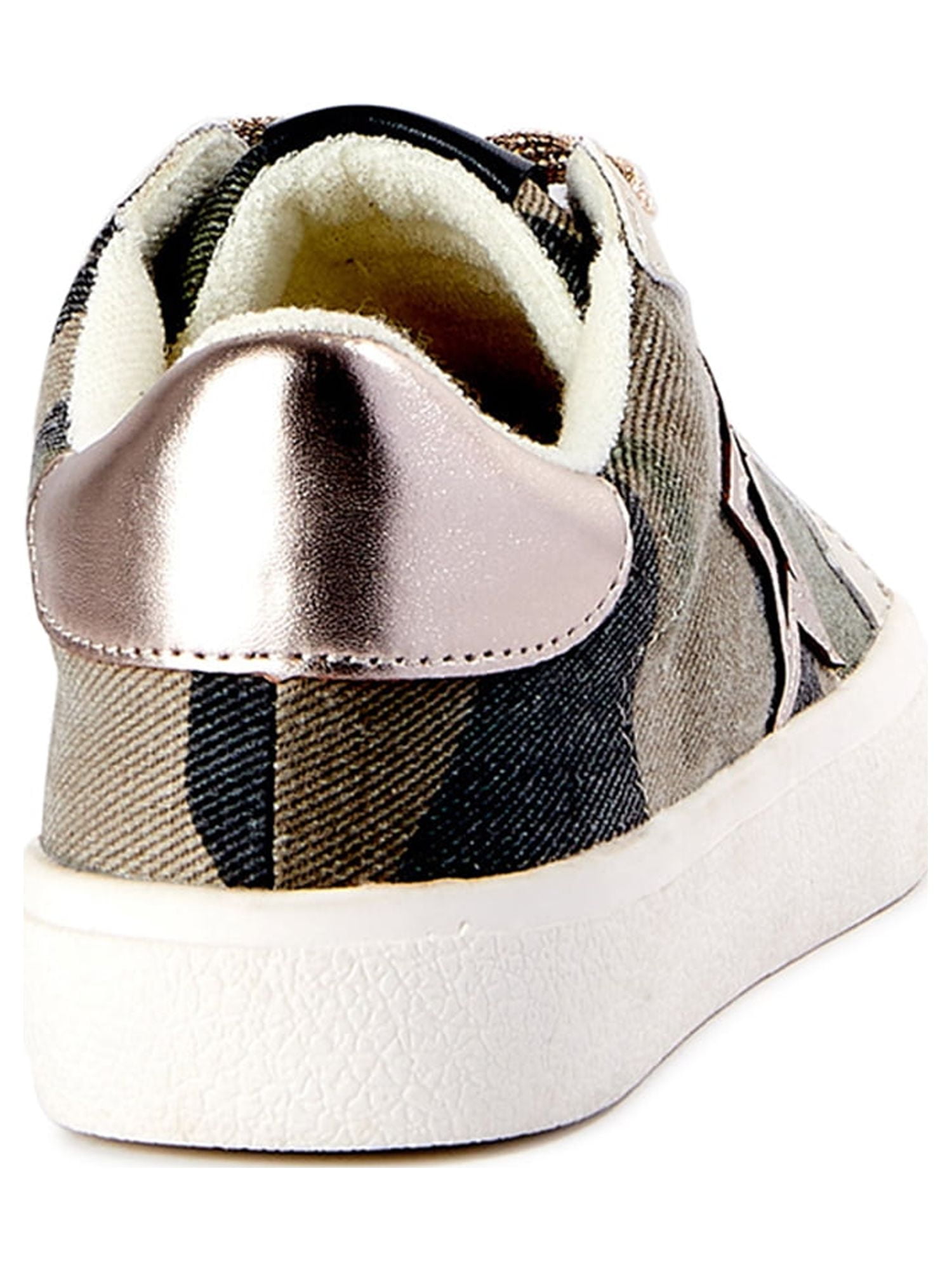 No Boundaries Women's Low Top Star Sneakers