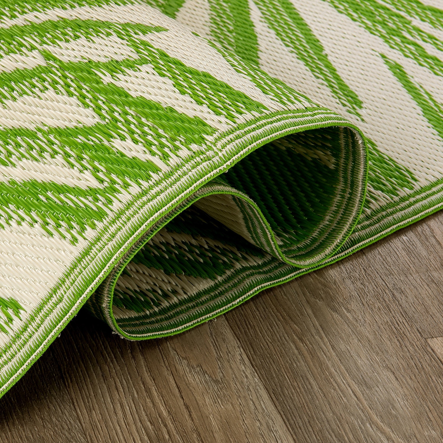 World Rug Gallery Floral Tropical Reversible Recycled Plastic Outdoor Picnic Mat, Camping Rug, RV Rug - GREEN 7'10"x10'