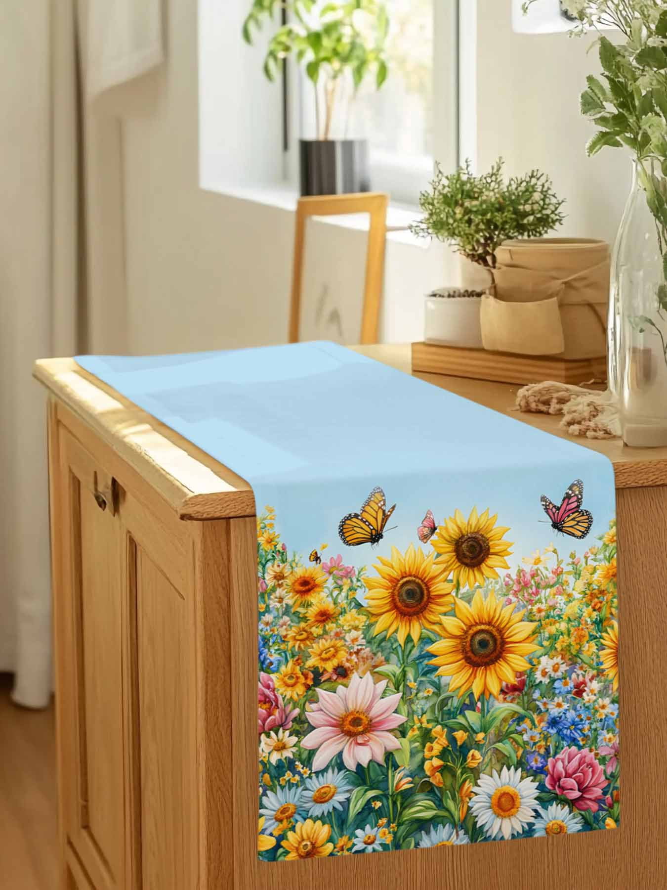 Watercolor Sunflower Butterfly Table Runner 90 Inches Long, Summer Garden Pastoral Plants Table Runners Tabletop Scarf Kitchen Dining Tables Decoration for Home Party Indoor Outdoor