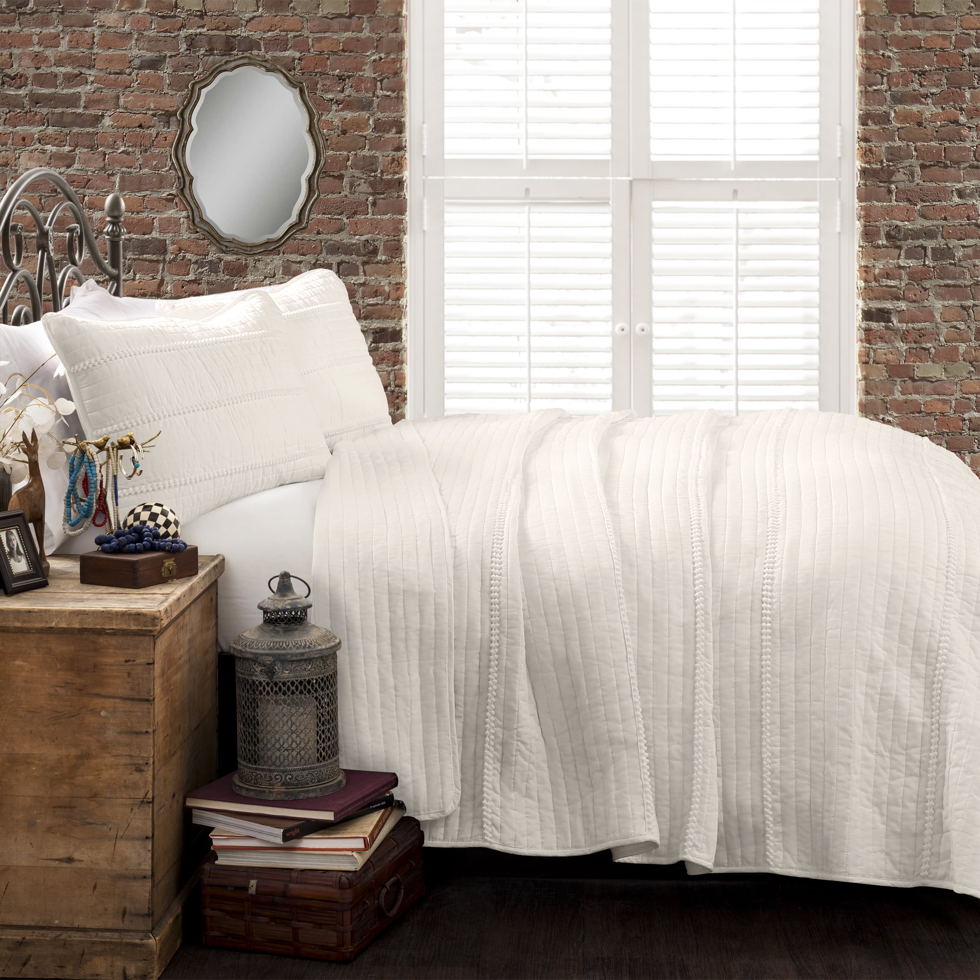 Lush Decor Pom Pom Stripe Quilt 3pc Set