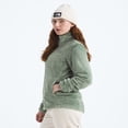 thumbnail image 2 of Chaqueta The North Face Osito de forro polar con cierre completo para mujer, 2 of 6