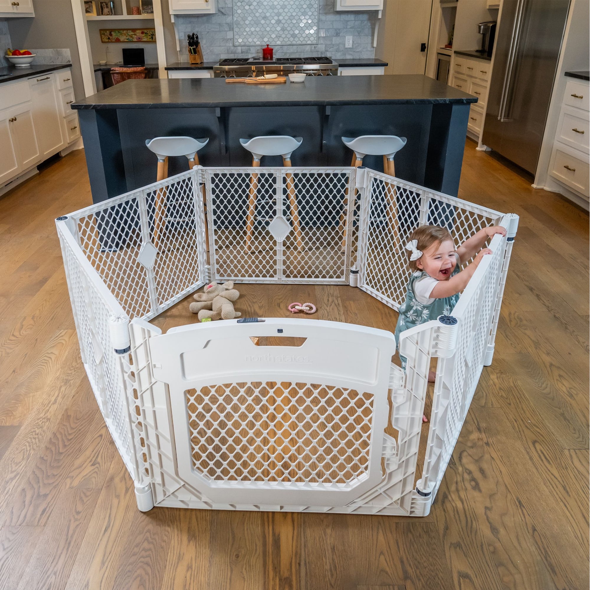Toddleroo by North States Superyard Ultimate Baby Playpen Gate, 26" Tall, 6 Panels, Ivory-Linen