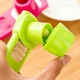 thumbnail image 4 of TIMIFIS Broyeur d'Ail Multifonctionnel 2 Pcs Mini Rabot à Gingembre et Ail Outil de Coupe Multifonction Gadgets de Cuisine, 4 of 7
