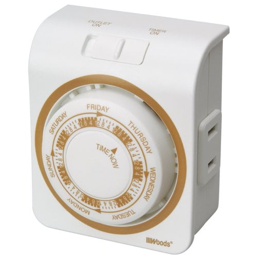 Woods 50003 Indoor 7-day Mechanical Vacation Outlet Timer by Woods
