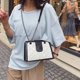 thumbnail image 4 of Bolsos cruzados de cadena de moda para mujeres - Bolso de hombro Bolsos de embrague de noche, 4 of 5