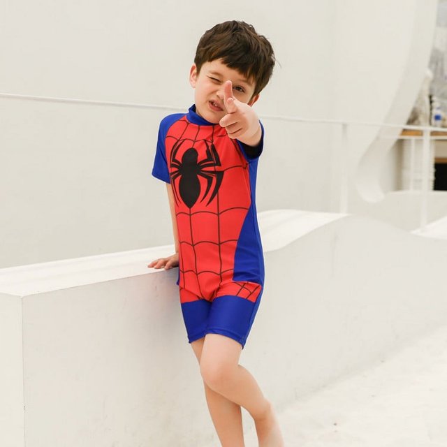 Traje de baño de una pieza con dibujos animados para niños, pantalones cortos de manga corta para niños, traje de baño conservador para bebés