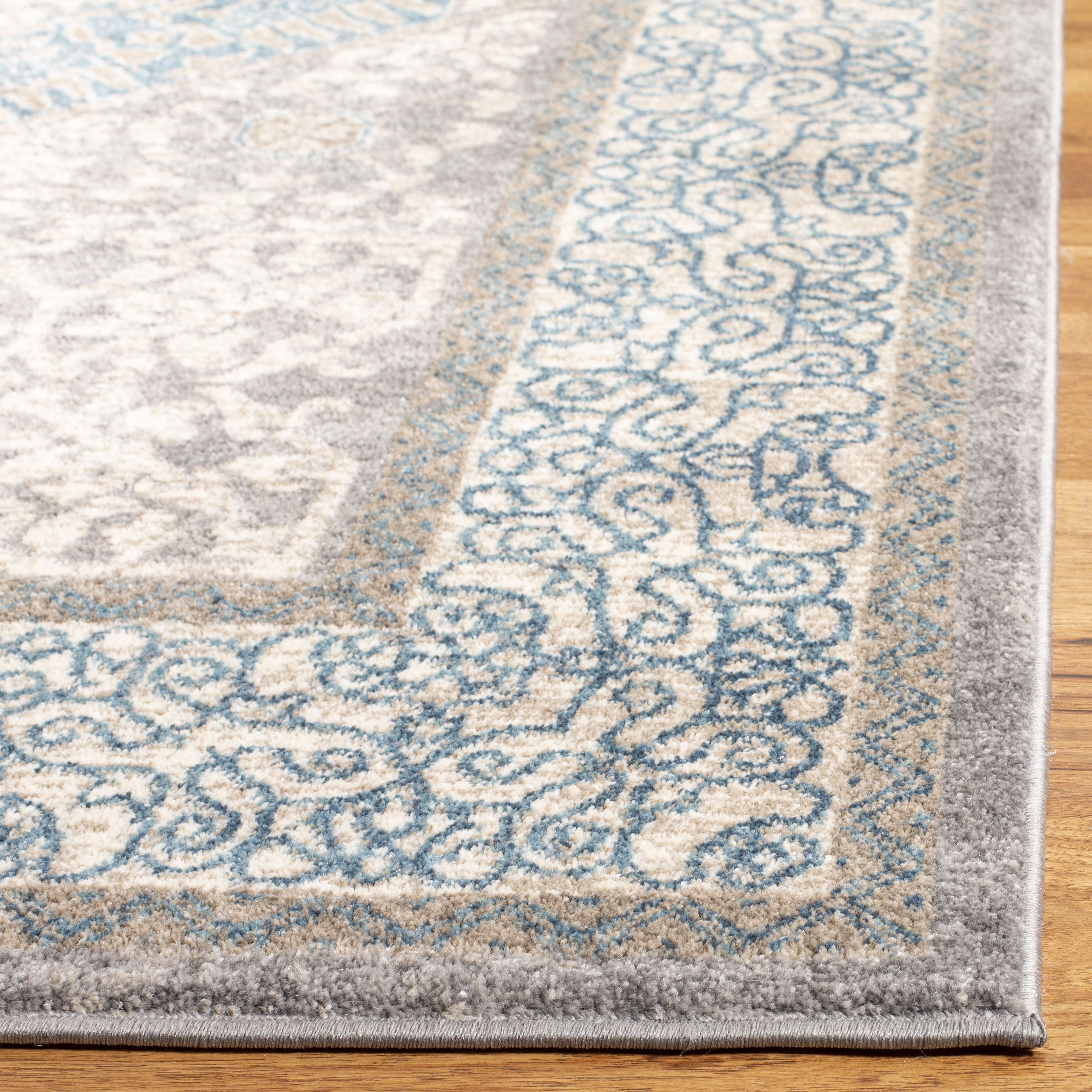 SAFAVIEH Sofia Waylon Geometric Bordered Area Rug, Light Grey/Blue, 3' x 3' Square