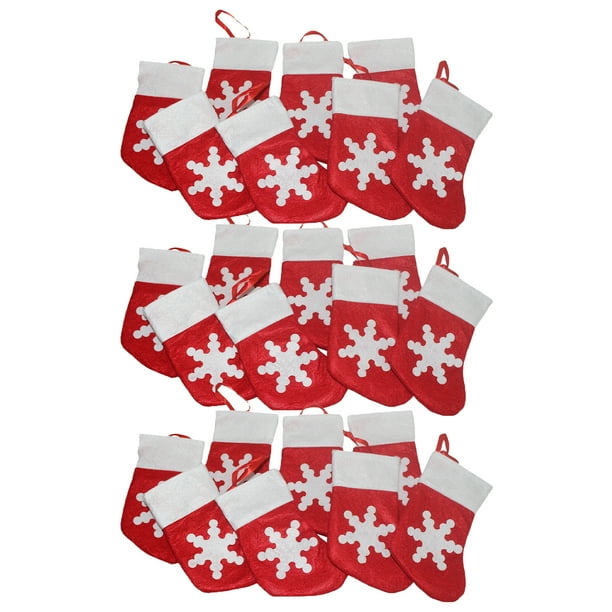 24 mini calcetines navideños con forma de copo de nieve, ideales para decorar dulces y aperitivos. Perfectos para fiestas.