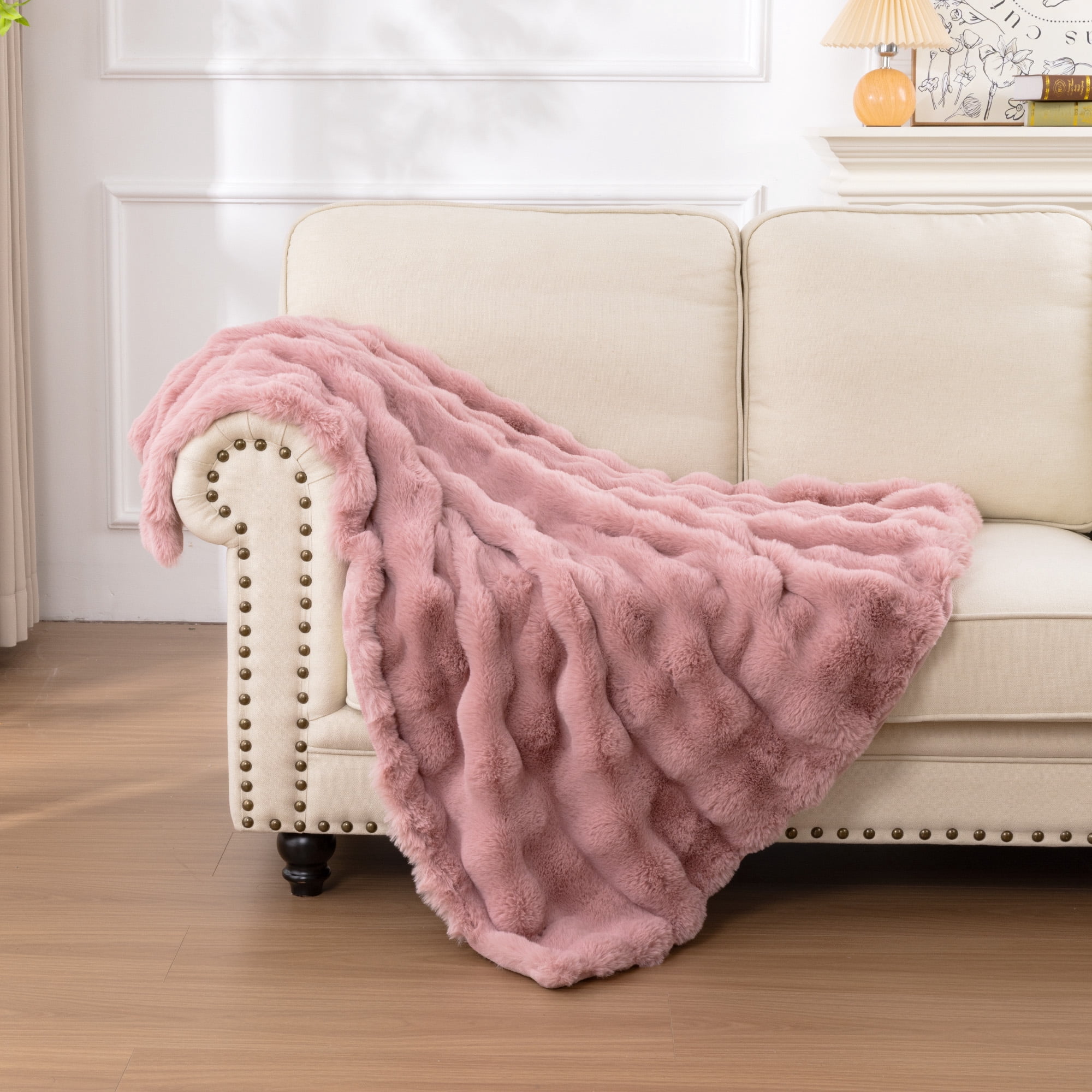 MJIAexp Faux Fur Throw Blanket for Couch, Cozy Soft Plush Thick Fuzzy Comfy Bubble Blanket and Fuzzy Plush Rabbit Fur Blanket for Sofa Bedroom Living Room, 50" x 60" Pink