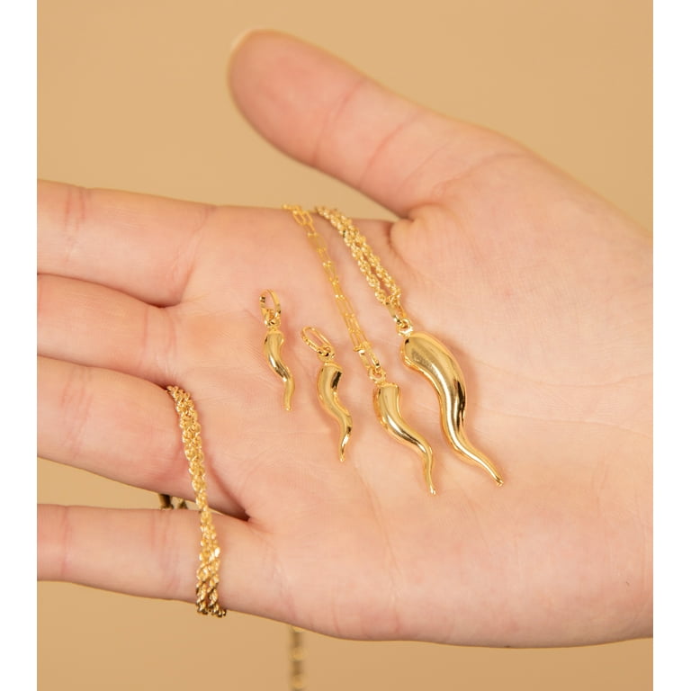 Mens gold chain with italian horn deals