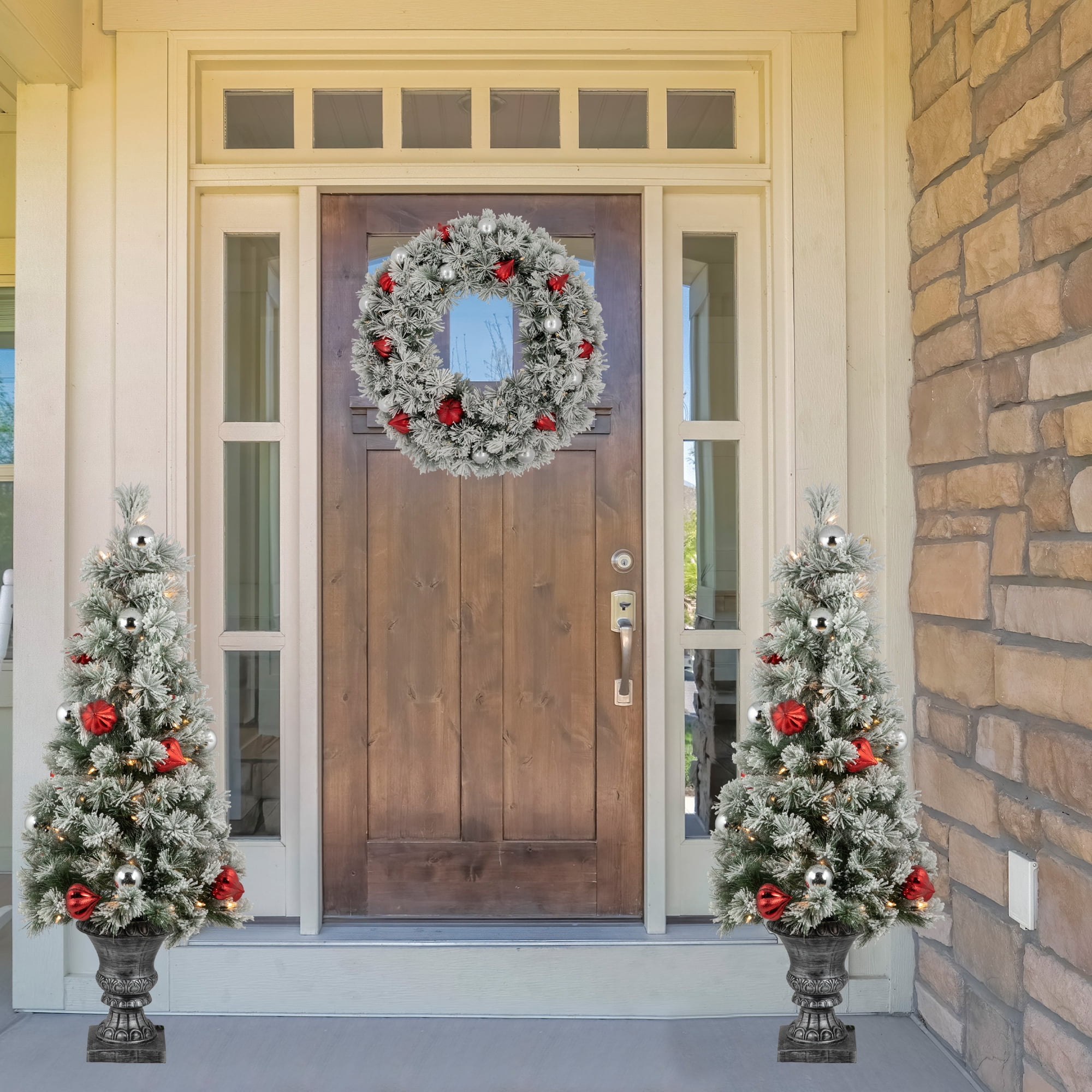 Pre-Lit Snowy Bristle Pine Christmas Wreath 24-Inch Warm White and Multi LED Lights