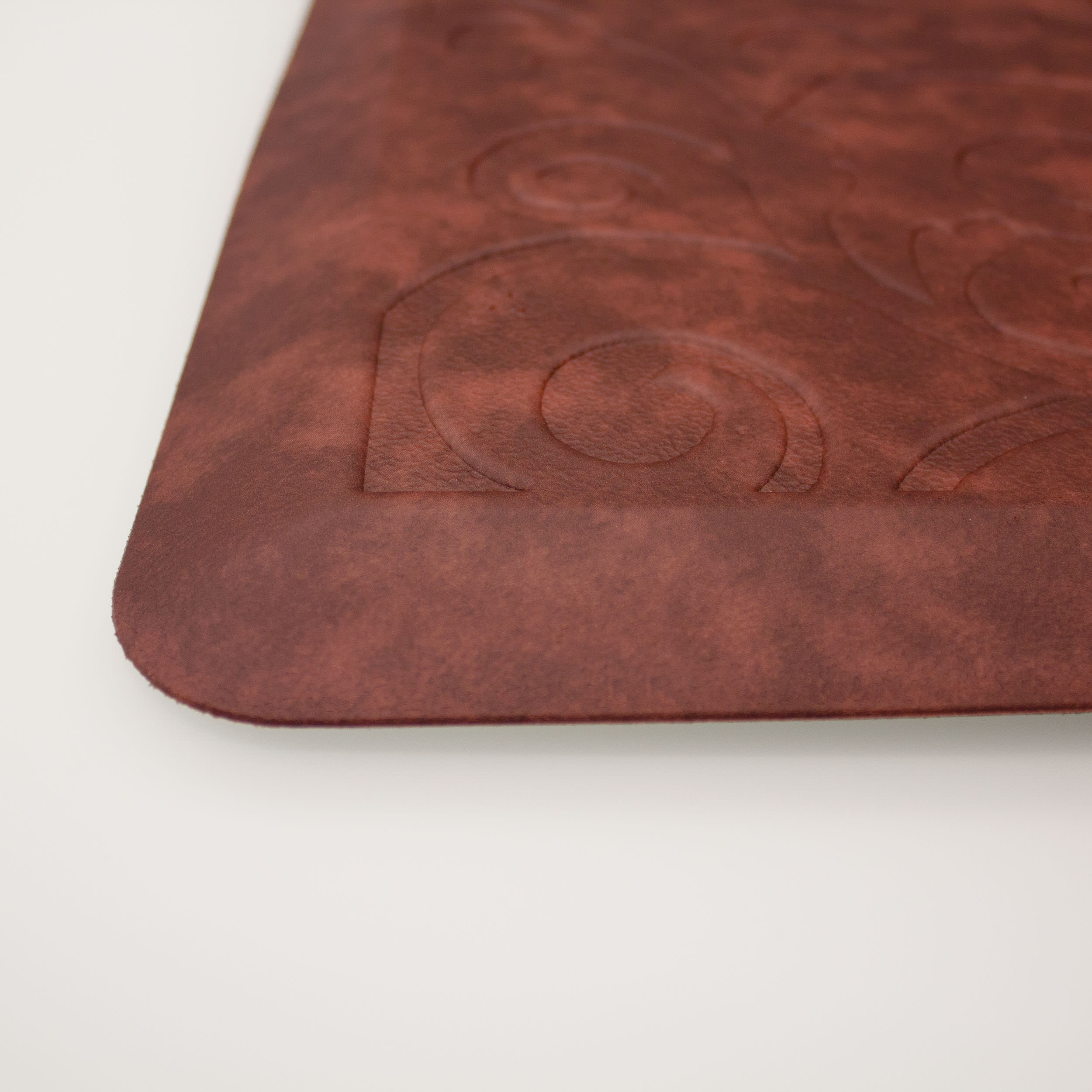 Chef Gear Clarance 20 x 39 in. Embossed Wedge Gelness Mat, Red