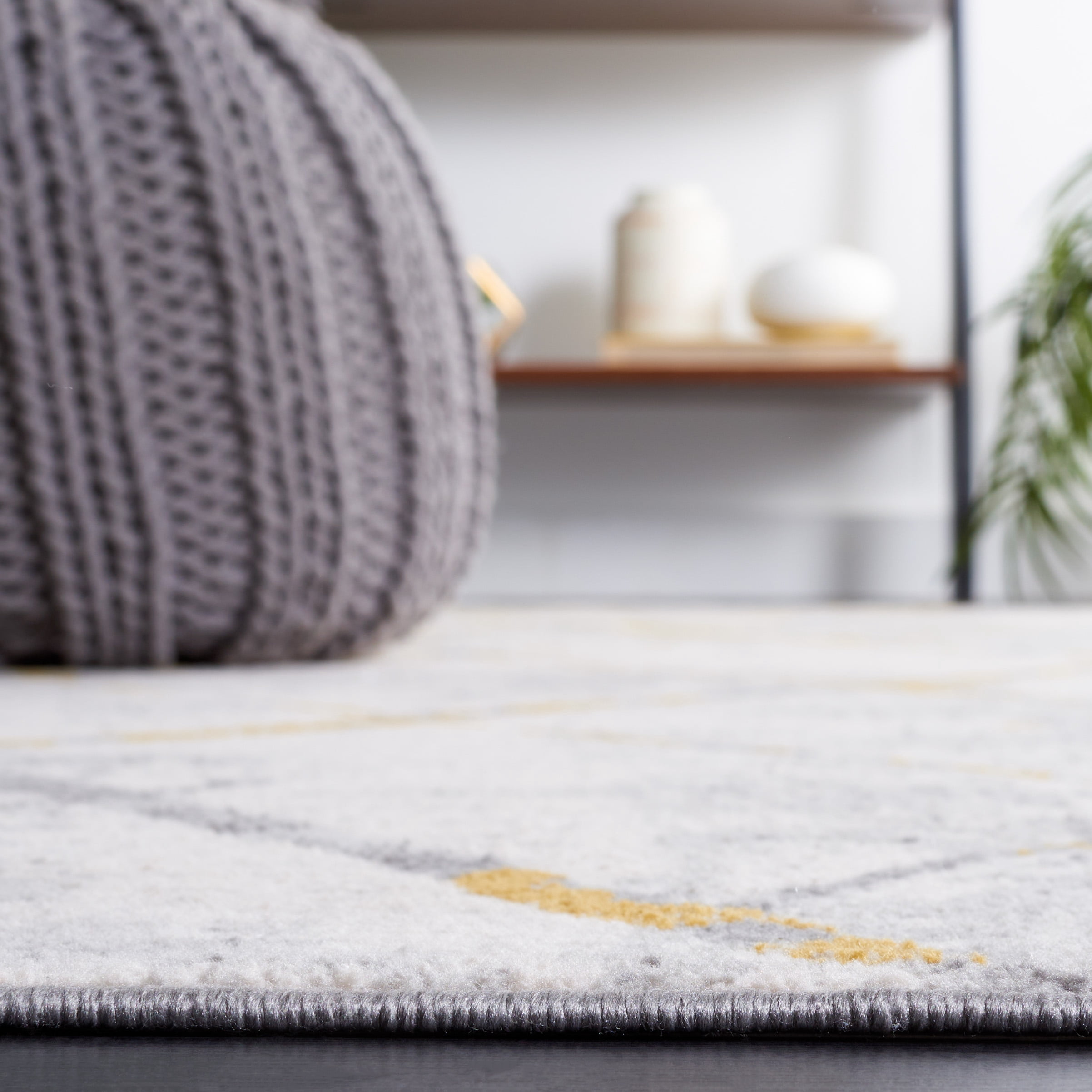 SAFAVIEH Odyssey Dylan Trellis Runner Rug, Grey/Gold, 2'2" x 8'