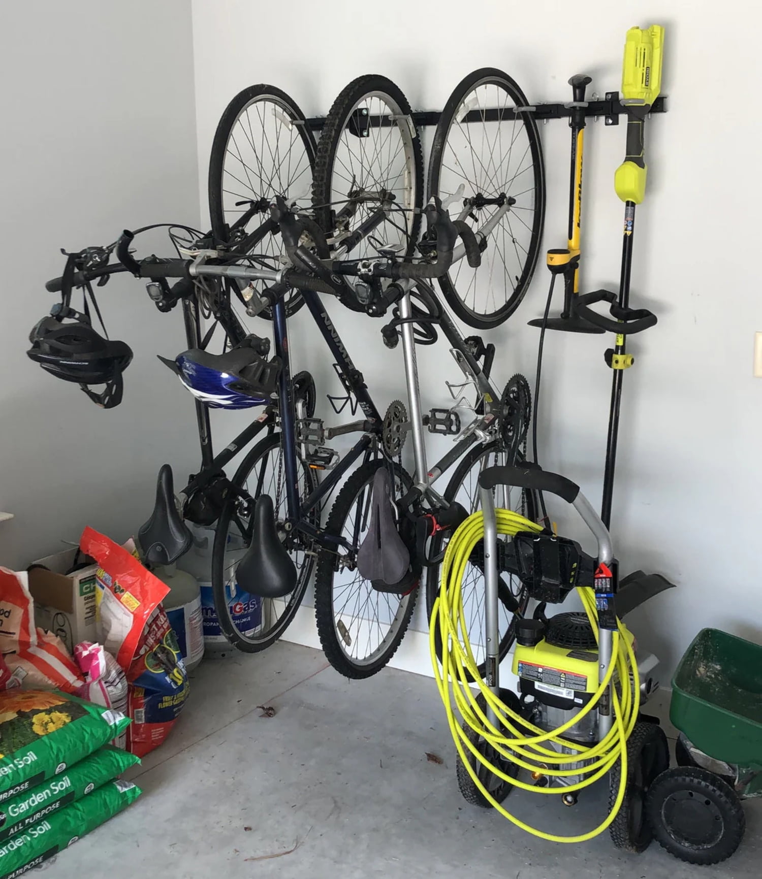 Teal Triangle G-Bike | Holds 5 Bikes | Adjustable Spacing