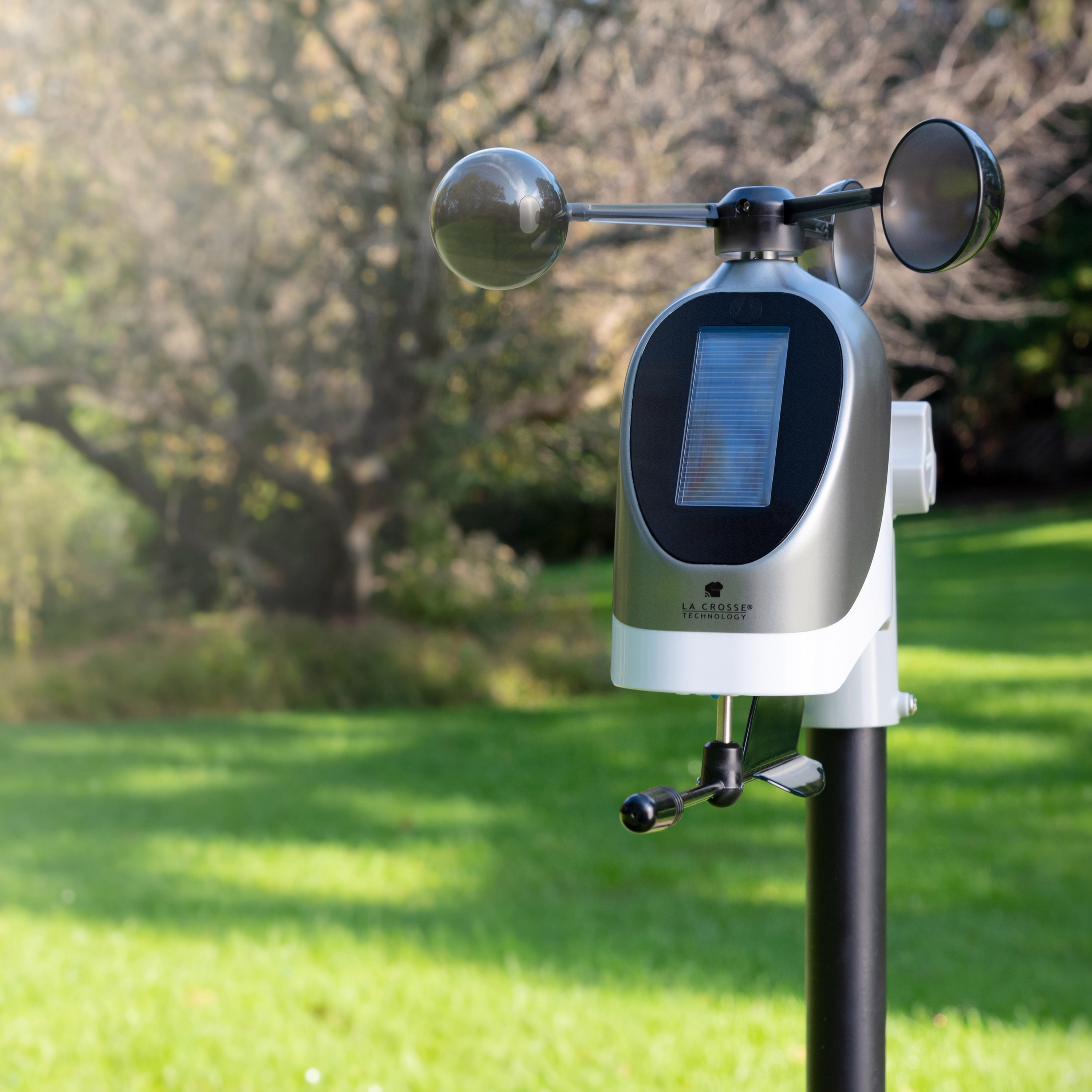 La Crosse Technology Wireless Wind & Weather Station with Breeze Solar Wind Sensor, S81120-INT