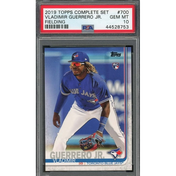 Vladimir Guerrero Jr 2019 Topps Complete Set Fielding Rookie Baseball Card #700 PSA 10