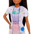 thumbnail image 4 of Muñeca dentista Barbie con muñeca morena a la moda y accesorios, 4 of 6