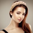 thumbnail image 1 of Xihbxyly dia del primer ministro Diademas para mujer, diadema trenzada, bandas para la parte superior del entrenamiento, diadema para lavarse la cara, diadema de maquillaje para niñas, accesorios de, 1 of 4