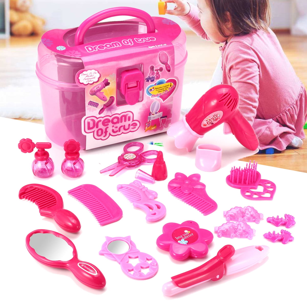 girls pretend play