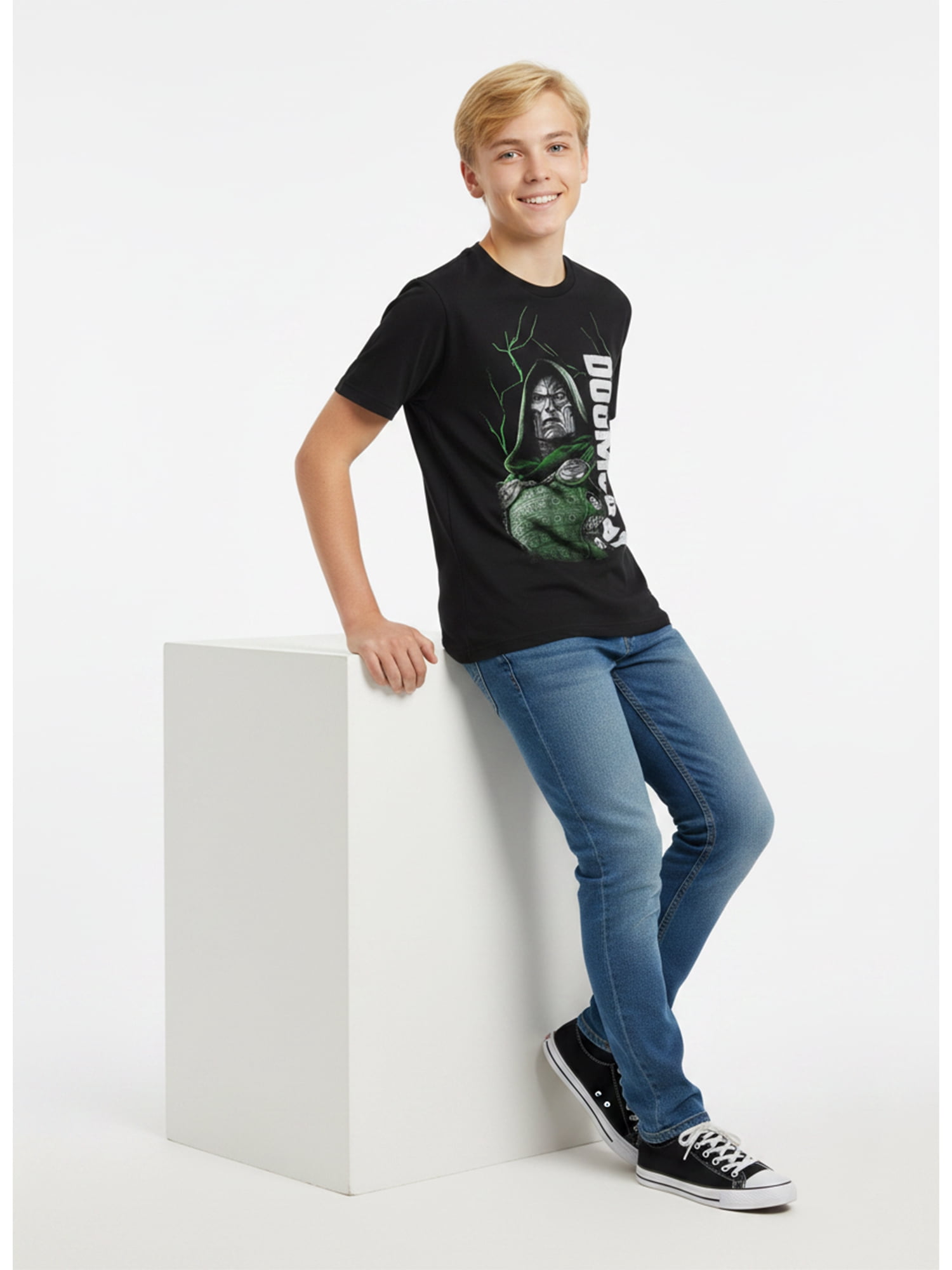 Marvel Doctor Doom, Boys' Graphic Tee with Short Sleeves, Doomsday Lightning, Sizes XS (4/5)–XXL(18)