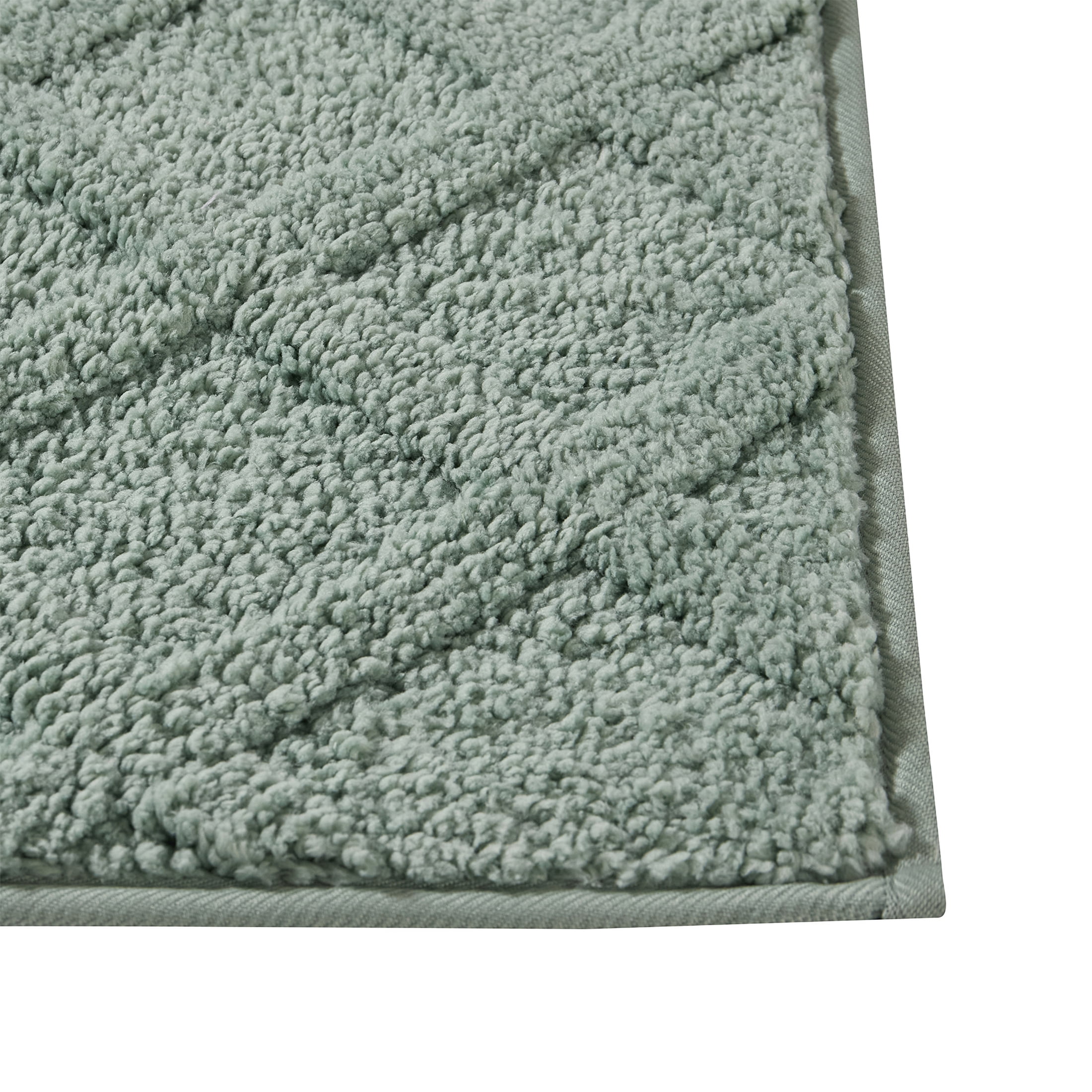 Mainstays 15-Piece Green & White Diamond Bathroom Set – Shower Curtain, Bath Rugs & Hooks, Stylish Polyester Design