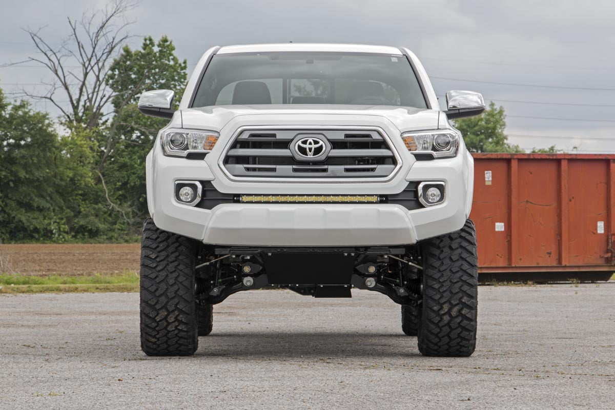Rough Country 747 23 6 Inch Lift Kit With N3 Struts Walmart Com