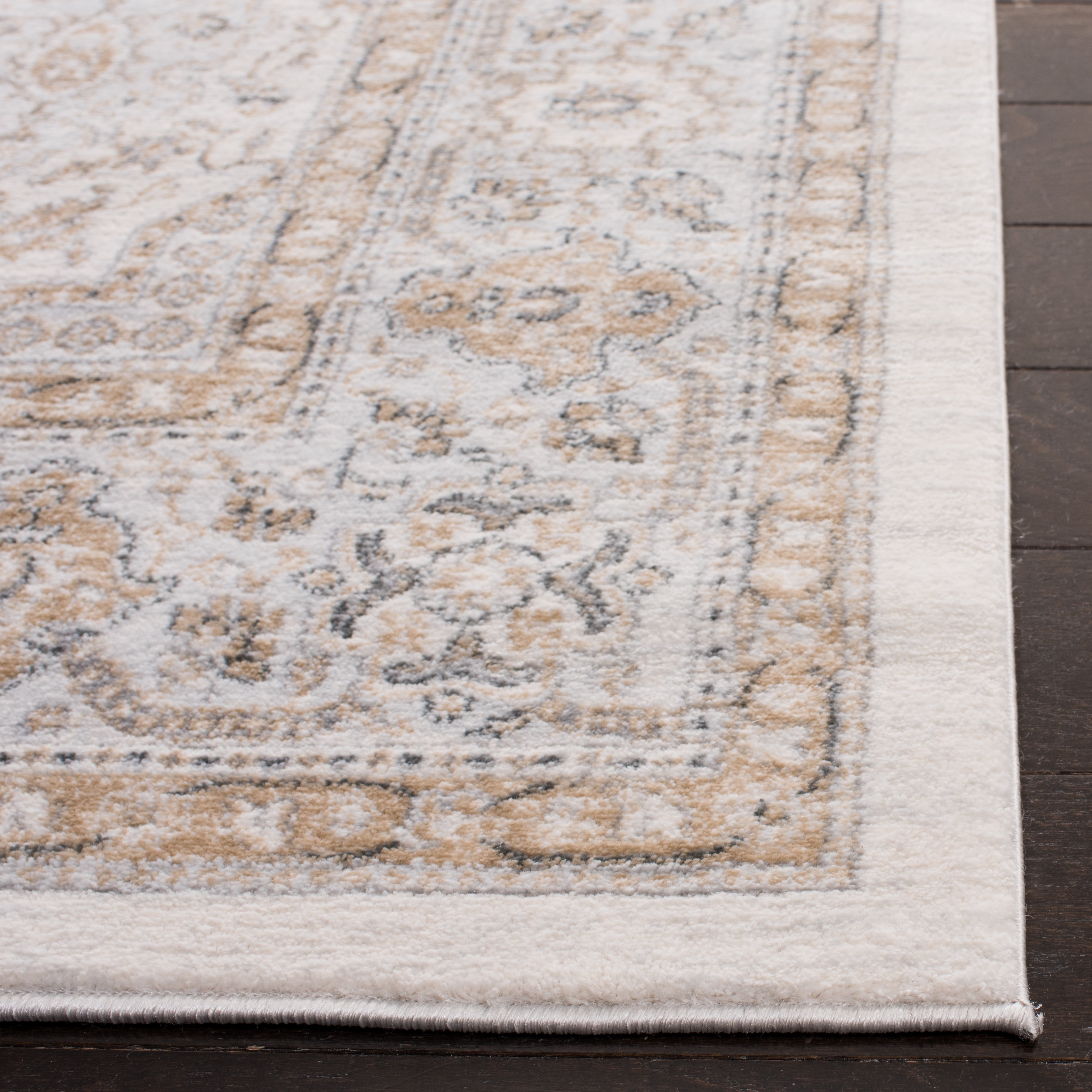 SAFAVIEH Isabella Zander Oriental Runner Rug, Cream/Beige, 2'2" x 8'